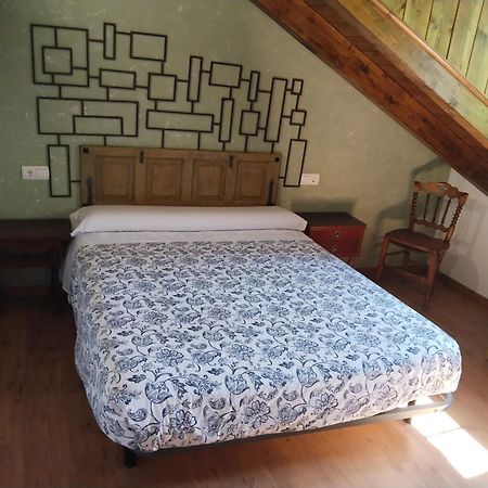 Hostal La Medina De Camponaraya Екстер'єр фото