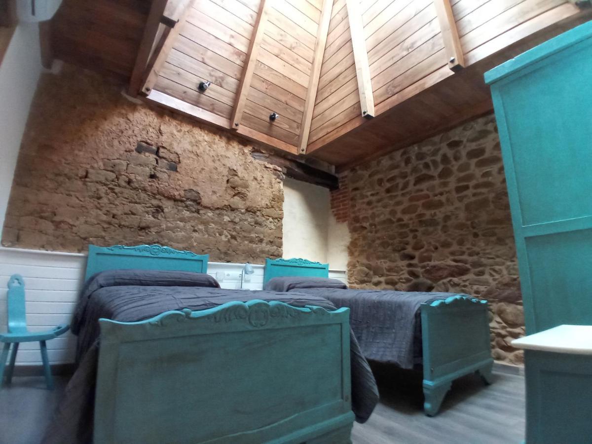 Hostal La Medina De Camponaraya Екстер'єр фото