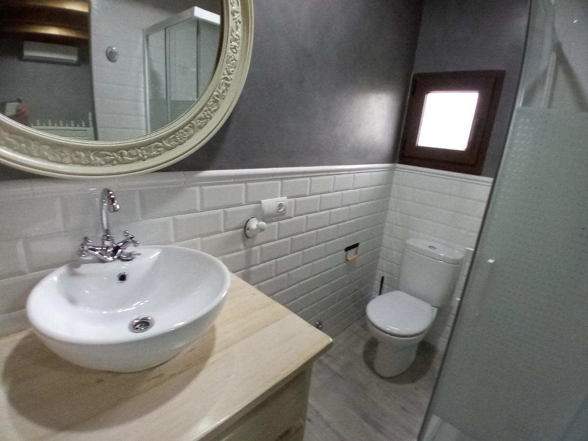 Hostal La Medina De Camponaraya Екстер'єр фото