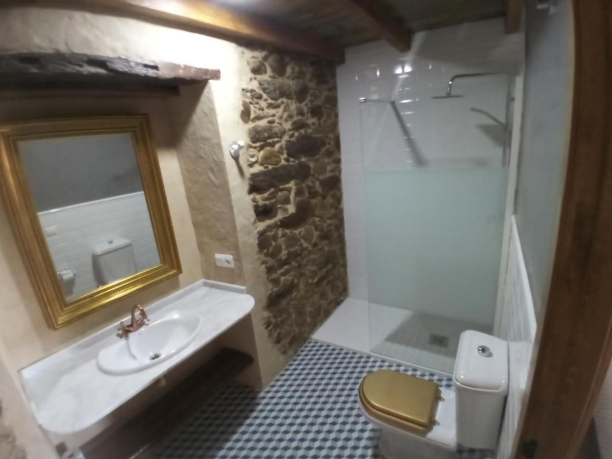 Hostal La Medina De Camponaraya Екстер'єр фото