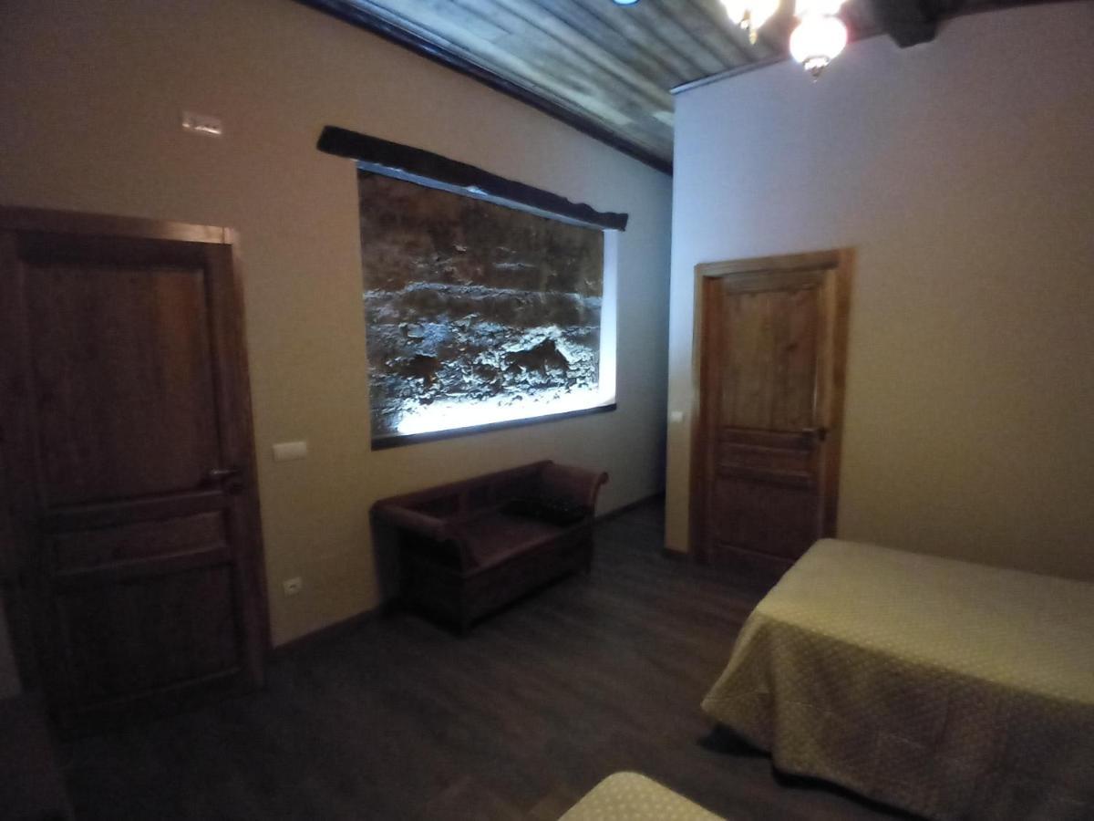 Hostal La Medina De Camponaraya Екстер'єр фото