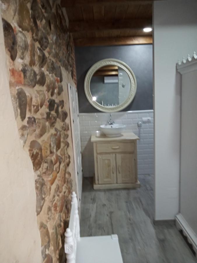 Hostal La Medina De Camponaraya Екстер'єр фото