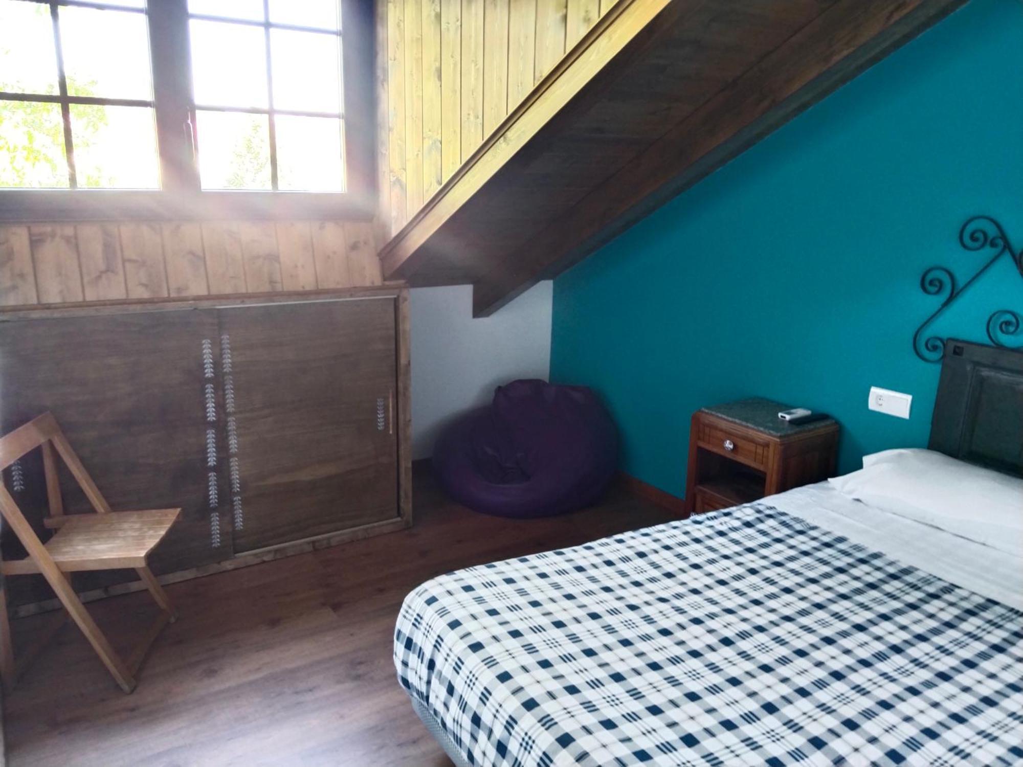 Hostal La Medina De Camponaraya Екстер'єр фото